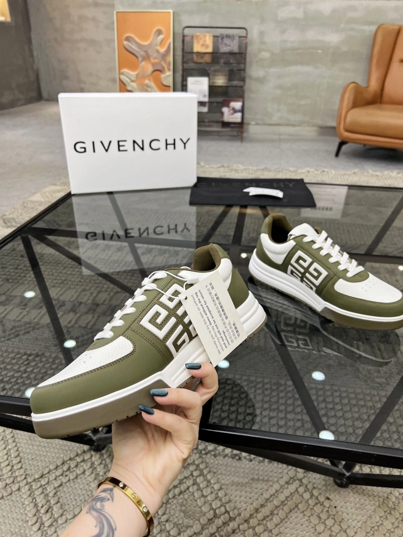 Efficient Gxvxnchy Sneakers 154282