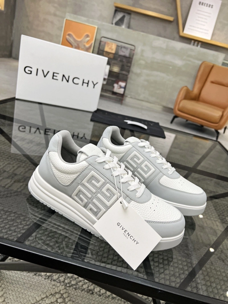 AllSeason Gxvxnchy Sneakers 154278
