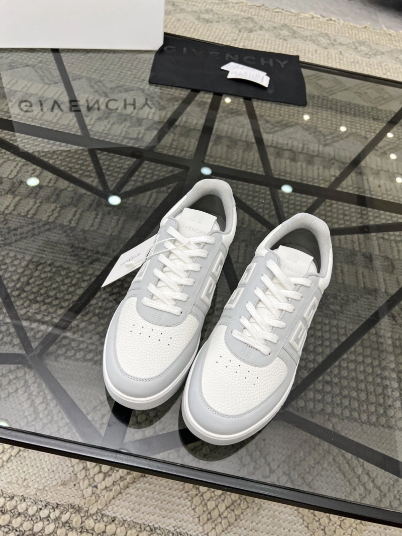 AllSeason Gxvxnchy Sneakers 154278