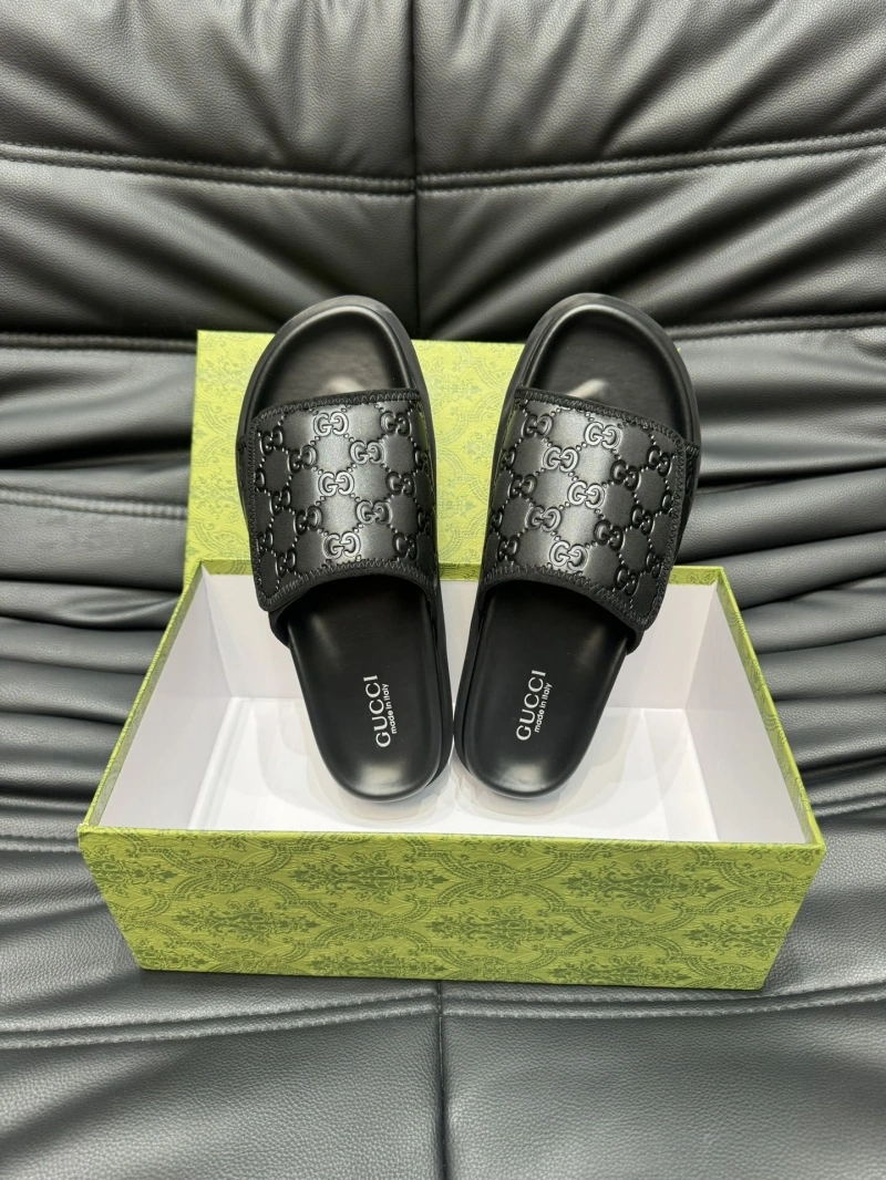 Sleek Gxccx Slippers 162688