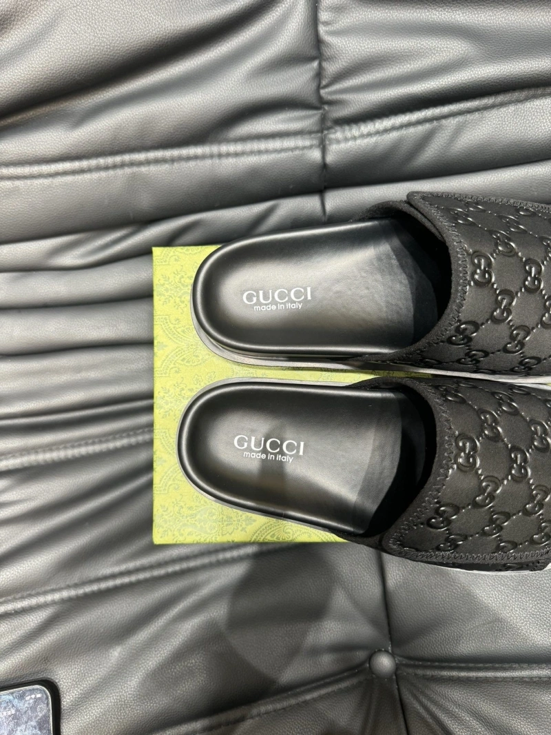 Sleek Gxccx Slippers 162688