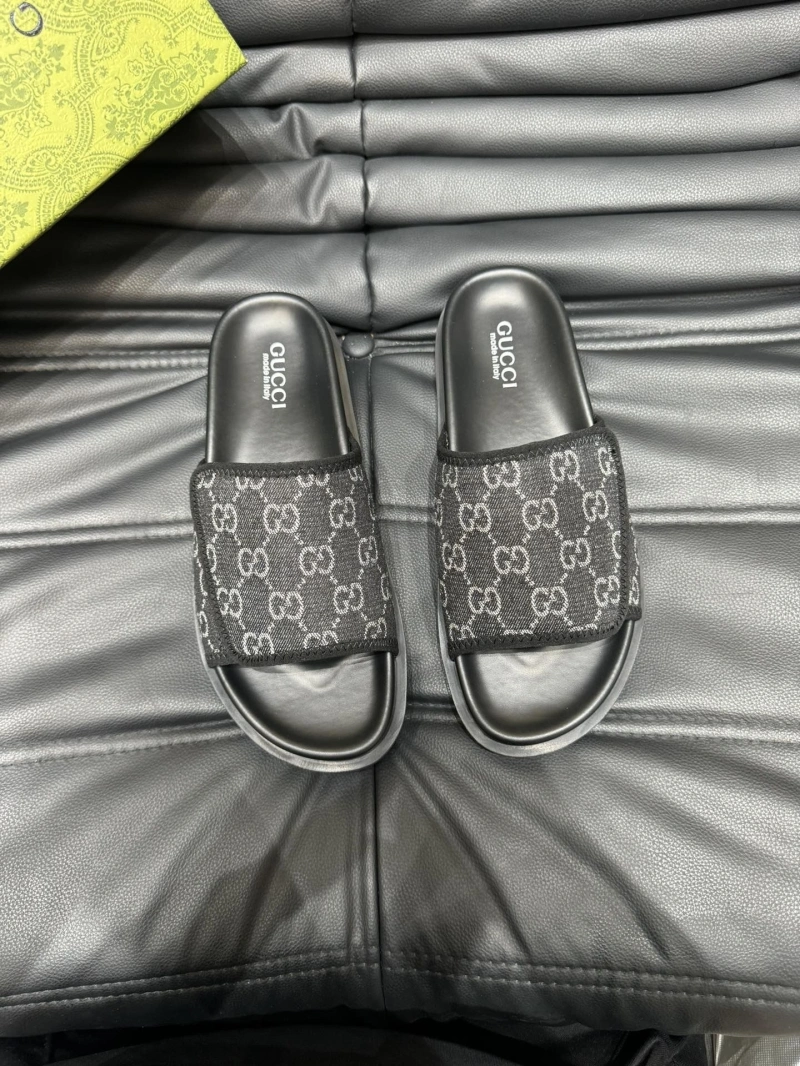 Trendy Gxccx Slippers 162687