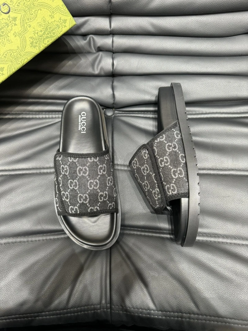 Trendy Gxccx Slippers 162687