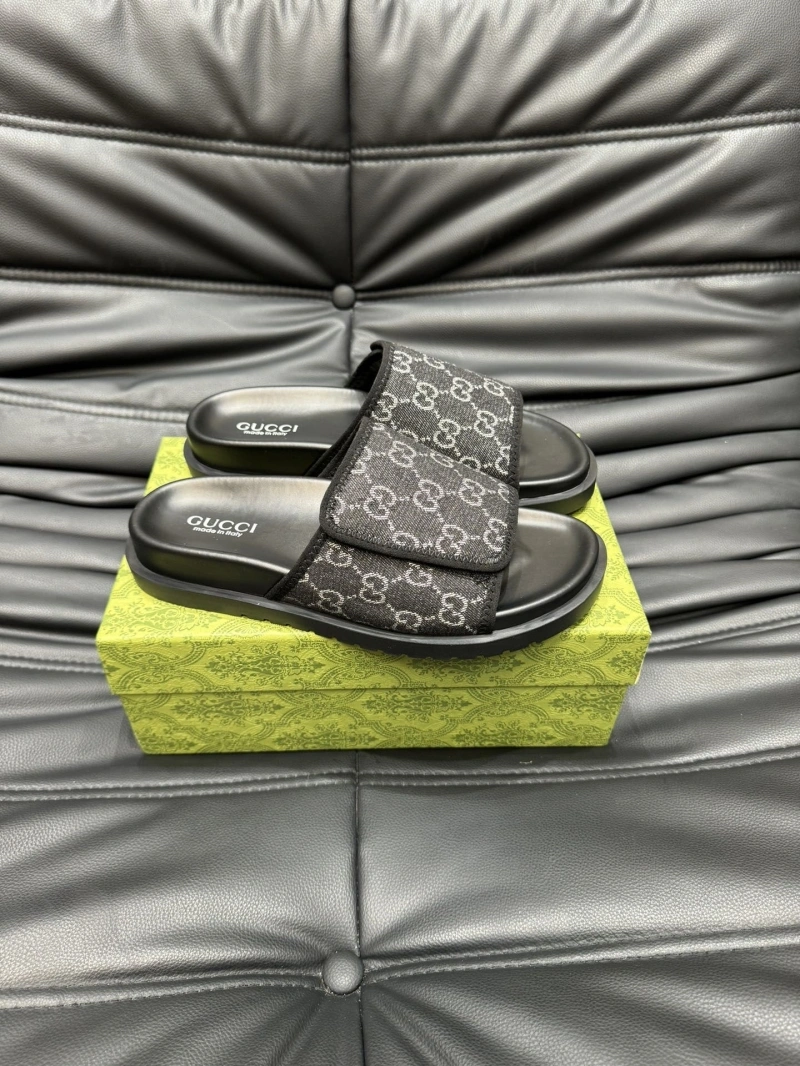 Trendy Gxccx Slippers 162687