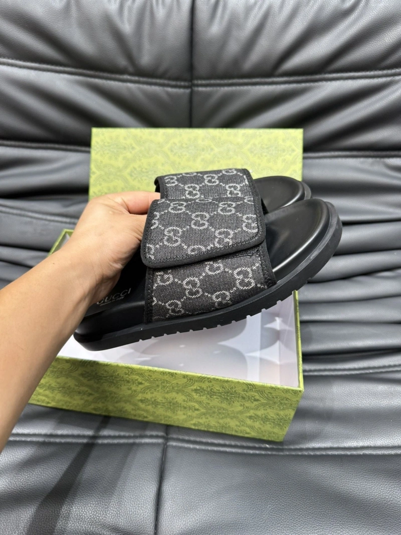 Trendy Gxccx Slippers 162687