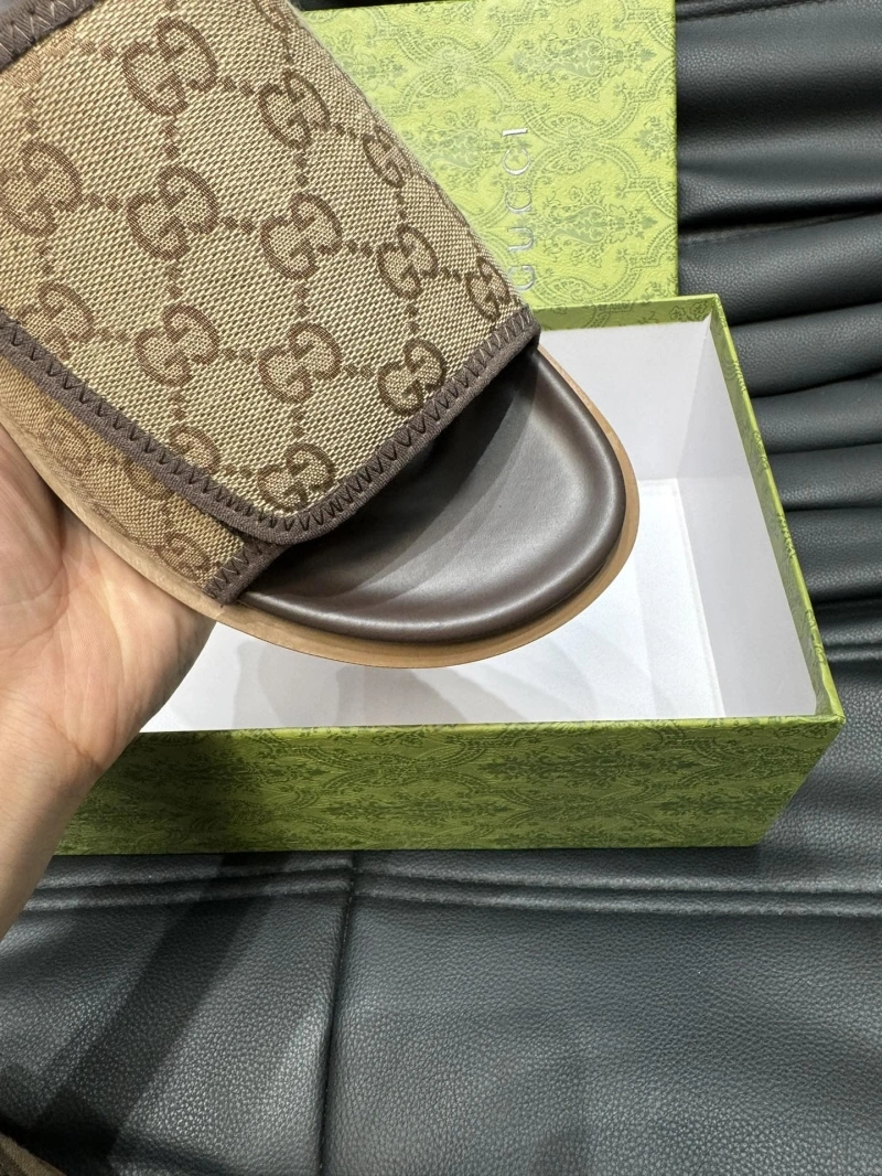 Flexible Gxccx Slippers 162686