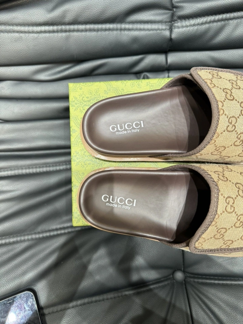 Flexible Gxccx Slippers 162686