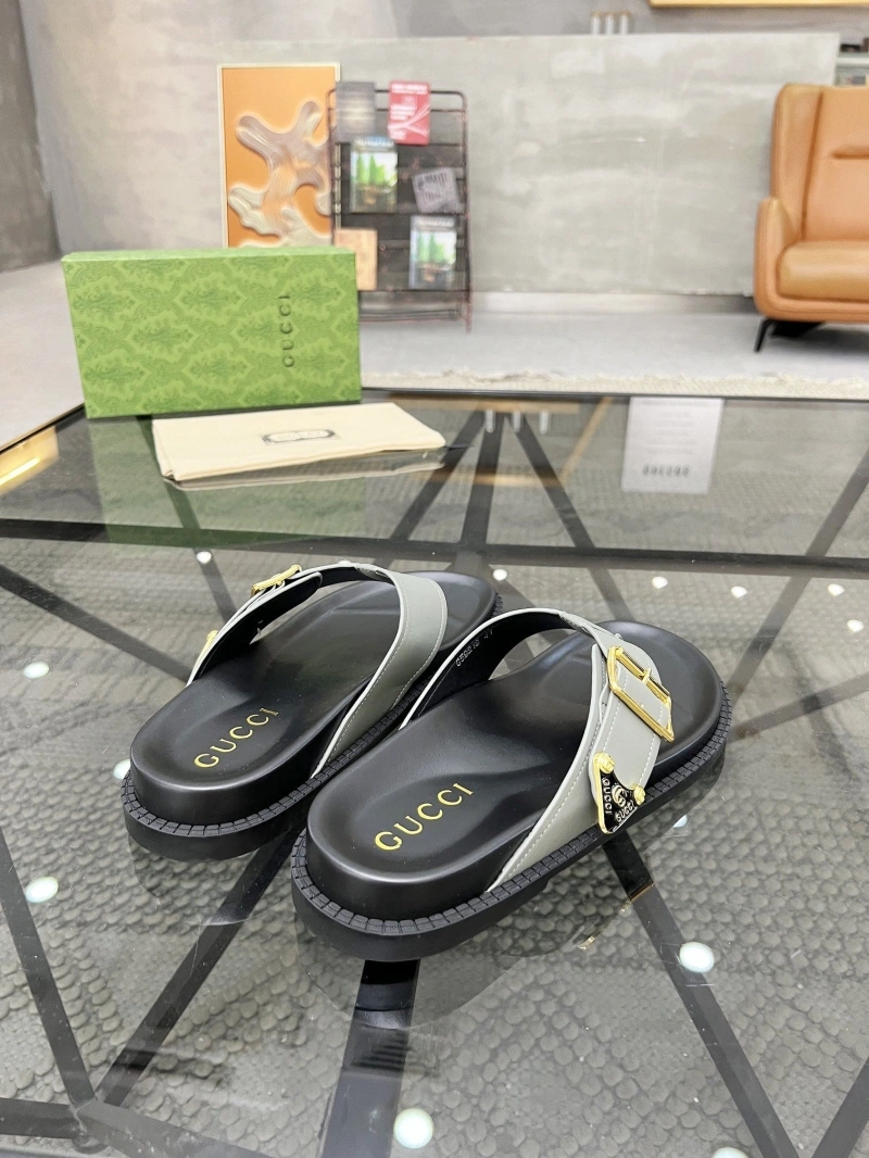 Versatile Gxccx Slippers 164293