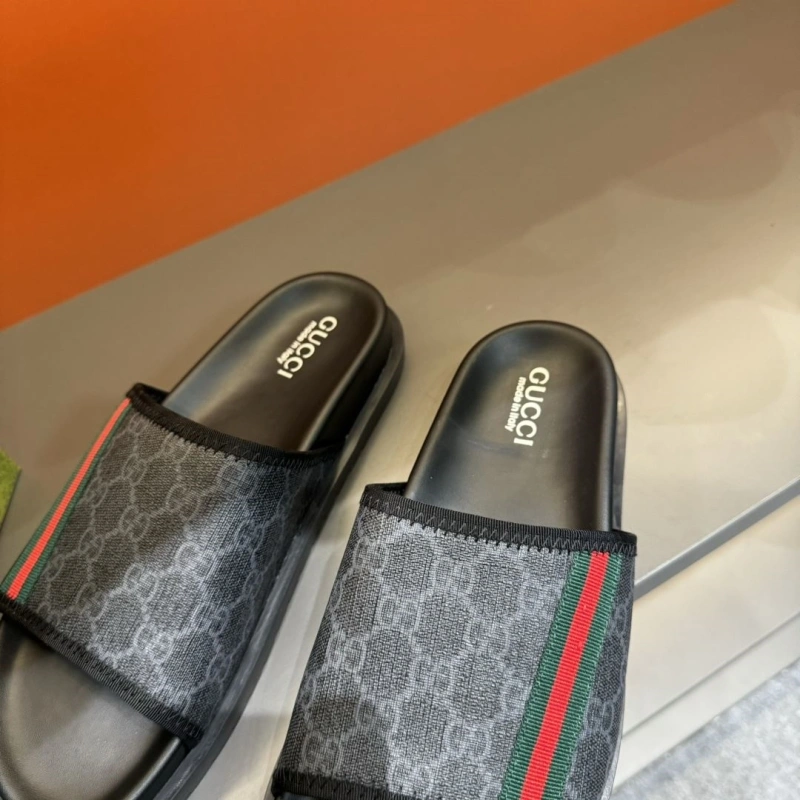 Vibrant Gxccx Slippers 164248