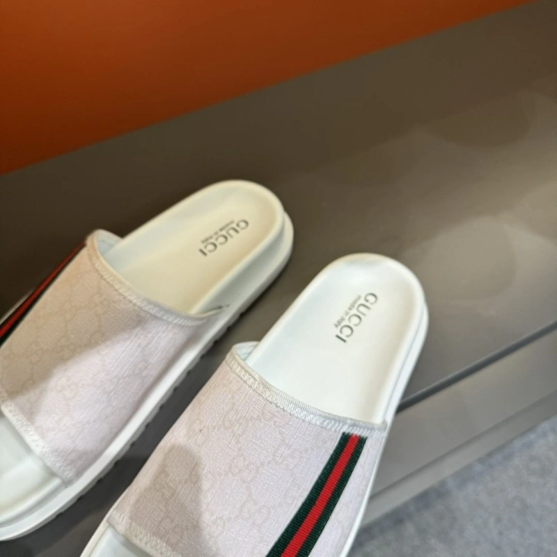 Gxccx Slippers Flexible 164266