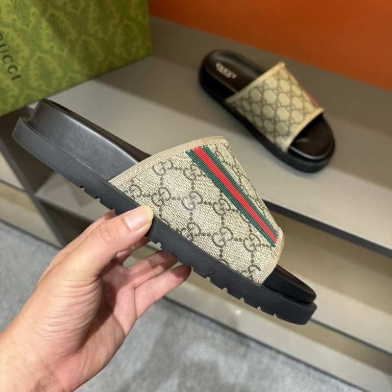 Vibrant Gxccx Slippers 164276