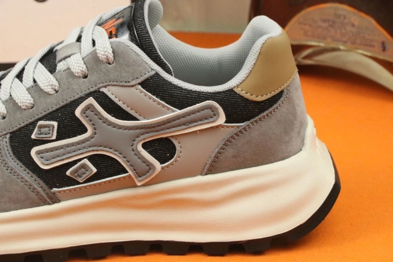 Comfortable Gxccx Sneakers 163985