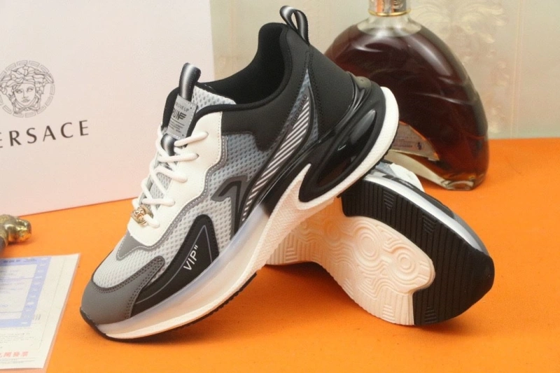 AllSeason Gxvxnchy Sneakers 154276