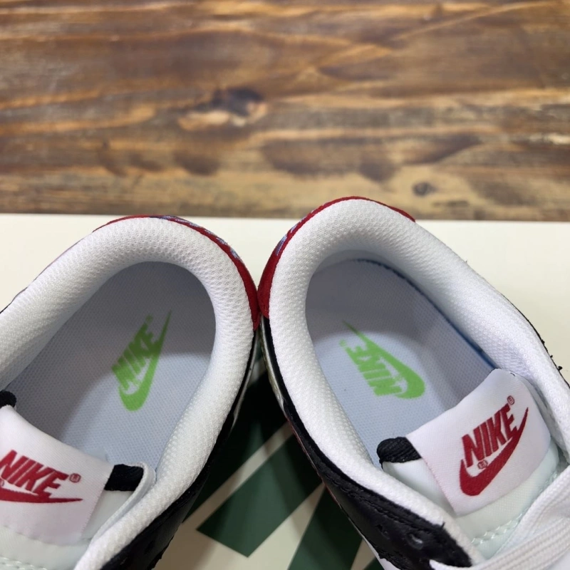Versatile Nxkx Sneakers 200040