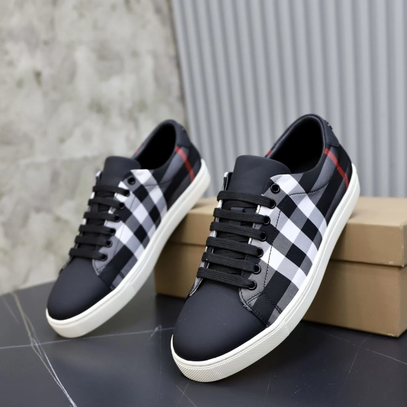Flexible Bxrbxrry Sneakers 115414