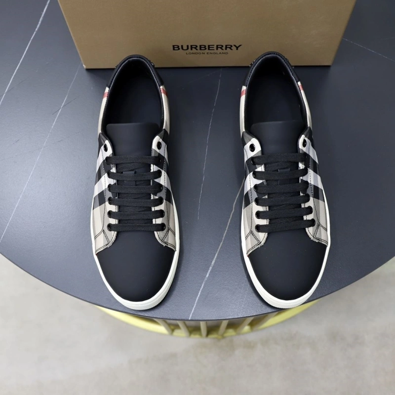 Timeless Bxrbxrry Sneakers 115413