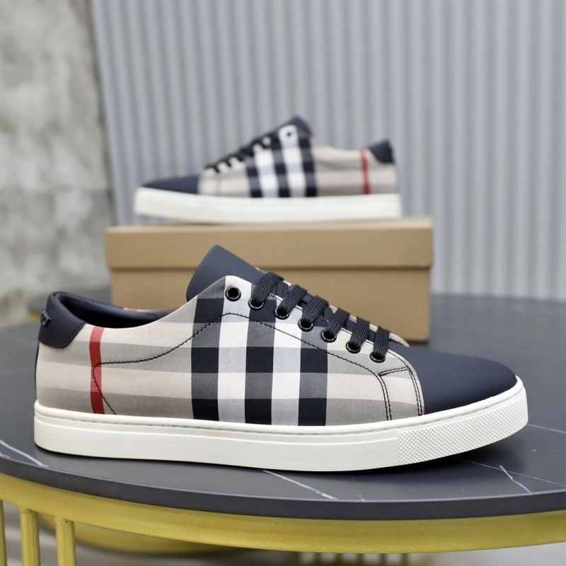 Timeless Bxrbxrry Sneakers 115413