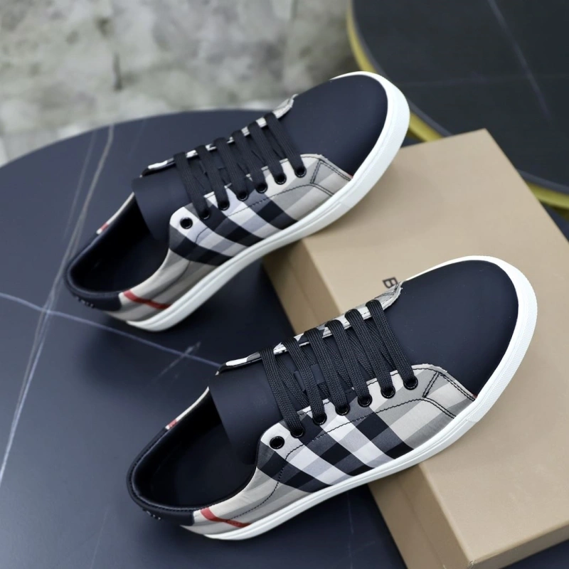 Timeless Bxrbxrry Sneakers 115413