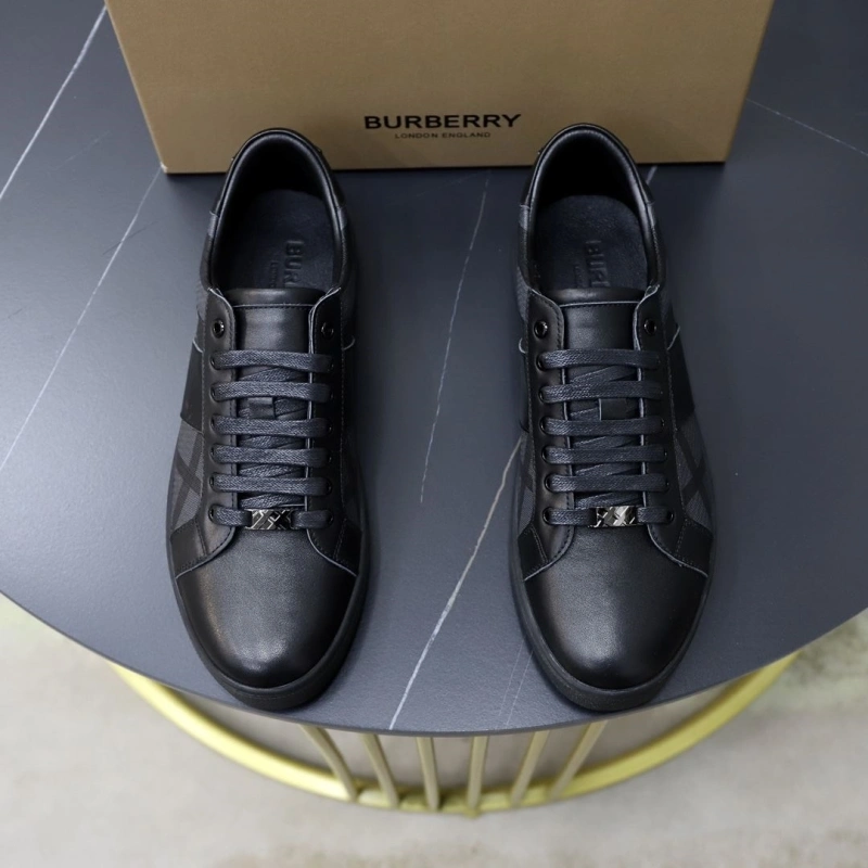 Vibrant Bxrbxrry Sneakers 115416