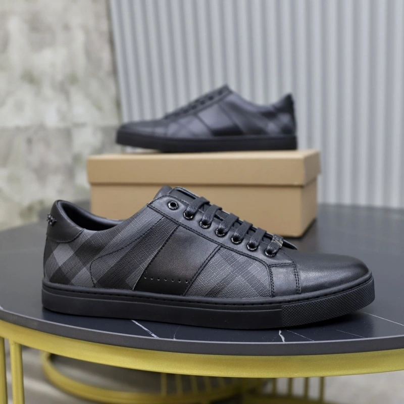 Vibrant Bxrbxrry Sneakers 115416