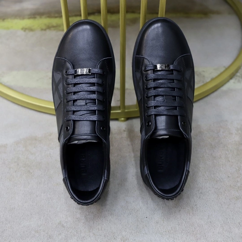 Vibrant Bxrbxrry Sneakers 115416