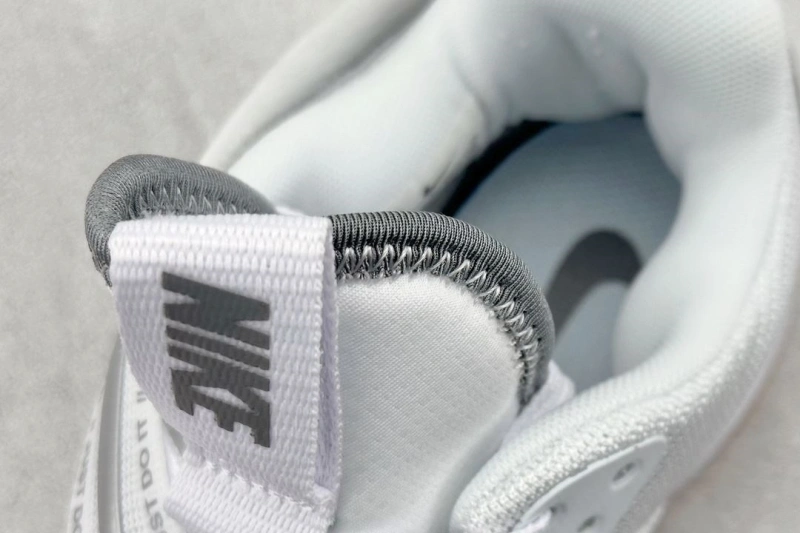 Refined Nxkx Sneakers 200036