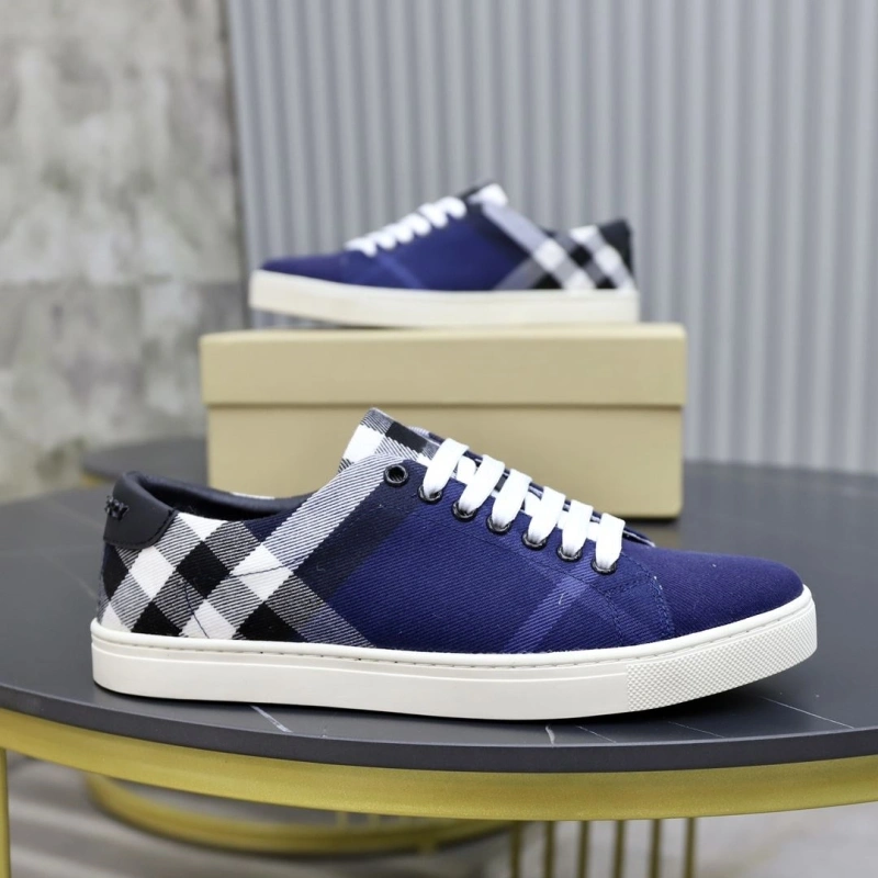Resilient Bxrbxrry Sneakers 115406
