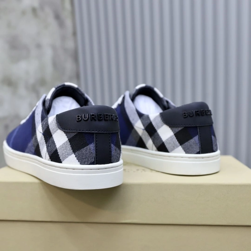 Resilient Bxrbxrry Sneakers 115406