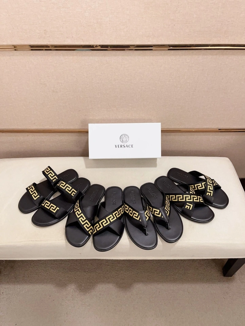 Stylish Gxvxnchy Slippers 154389