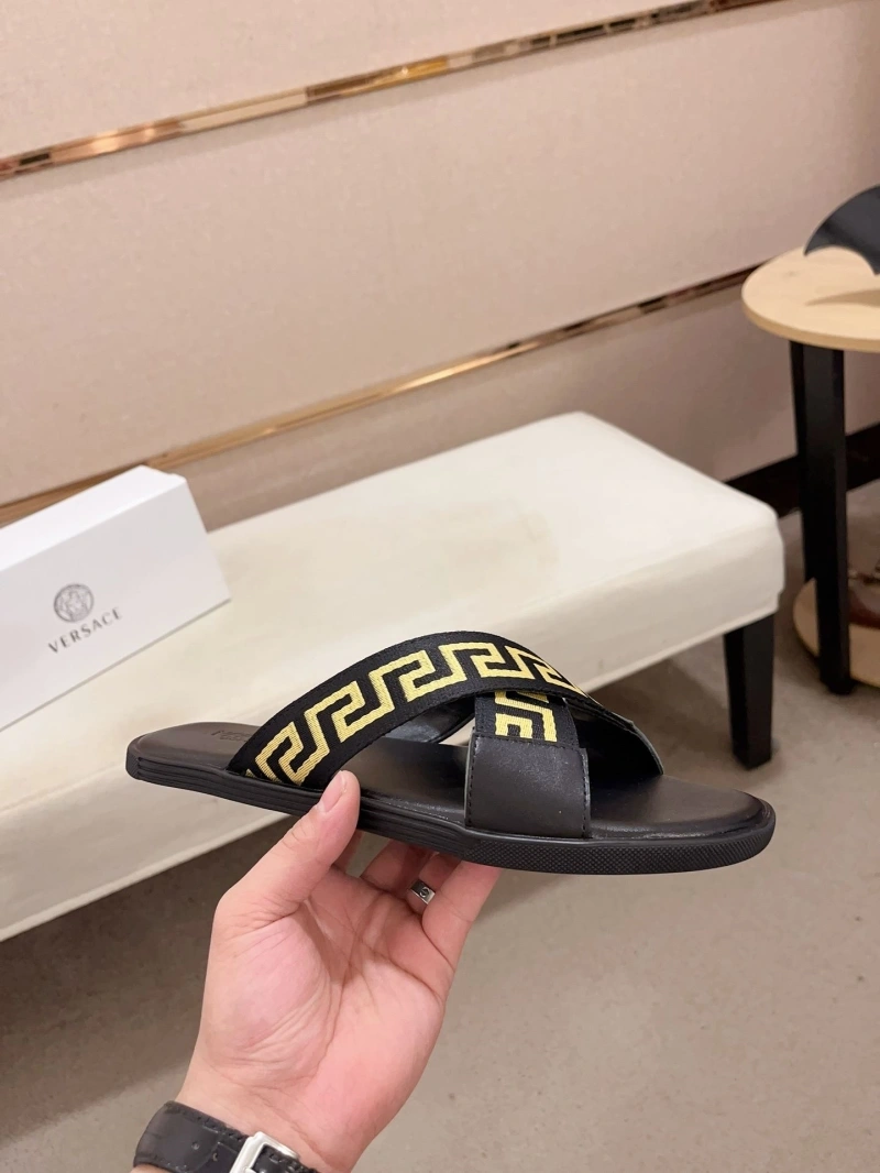 Gxvxnchy Slippers Compact 154388