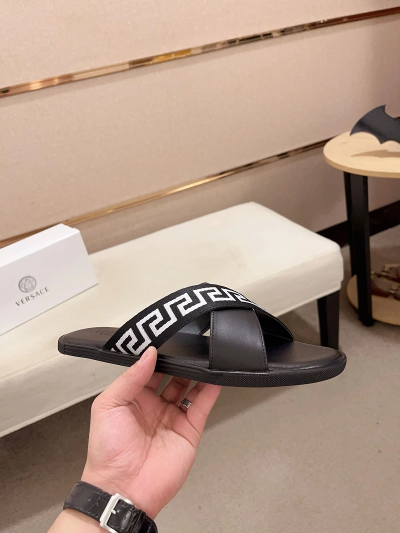 Reliable Gxvxnchy Slippers 154390