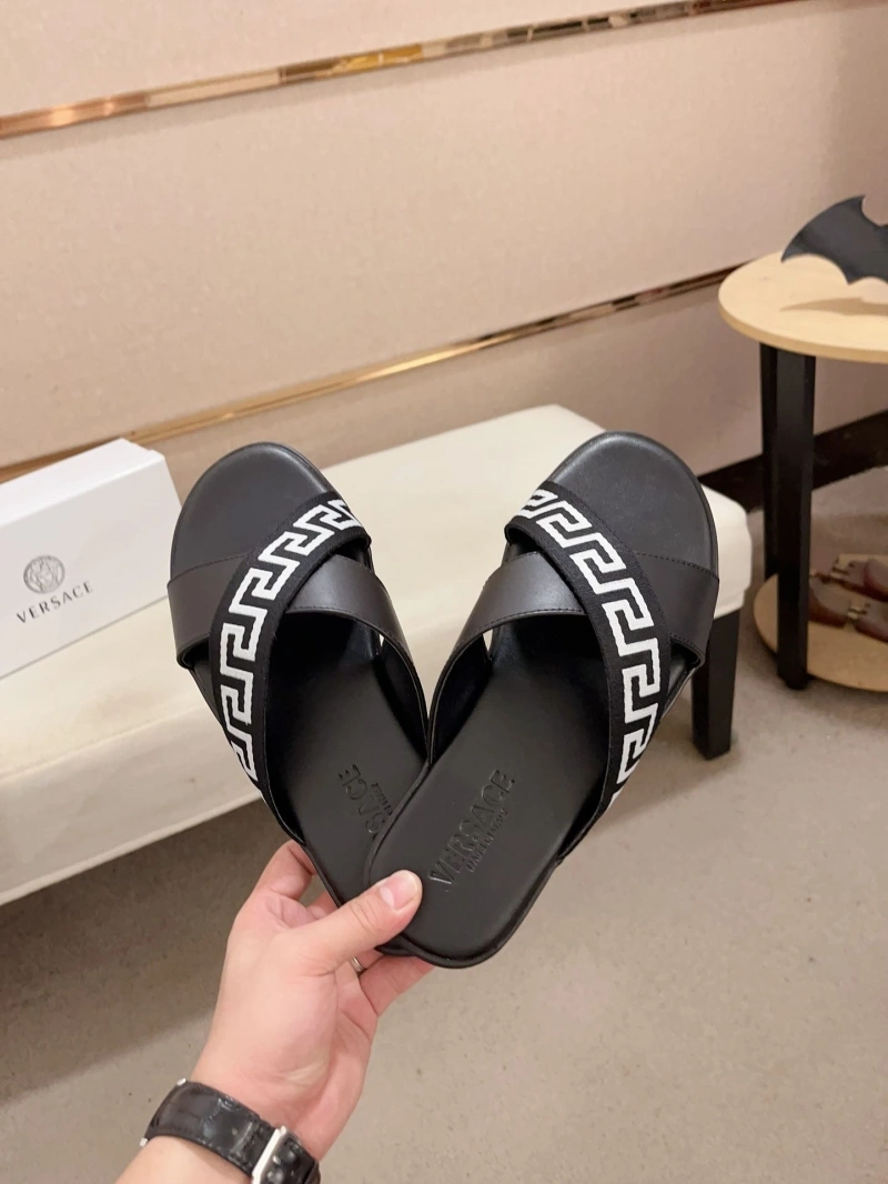 Reliable Gxvxnchy Slippers 154390
