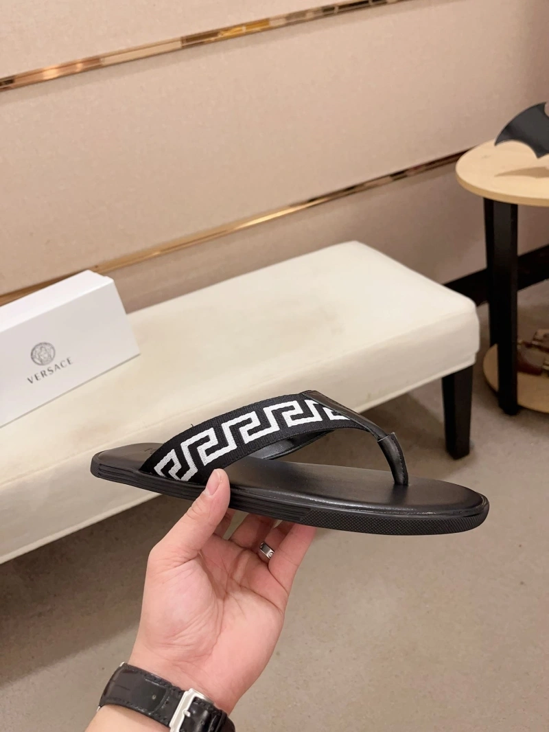 Durable Gxvxnchy Slippers 154387