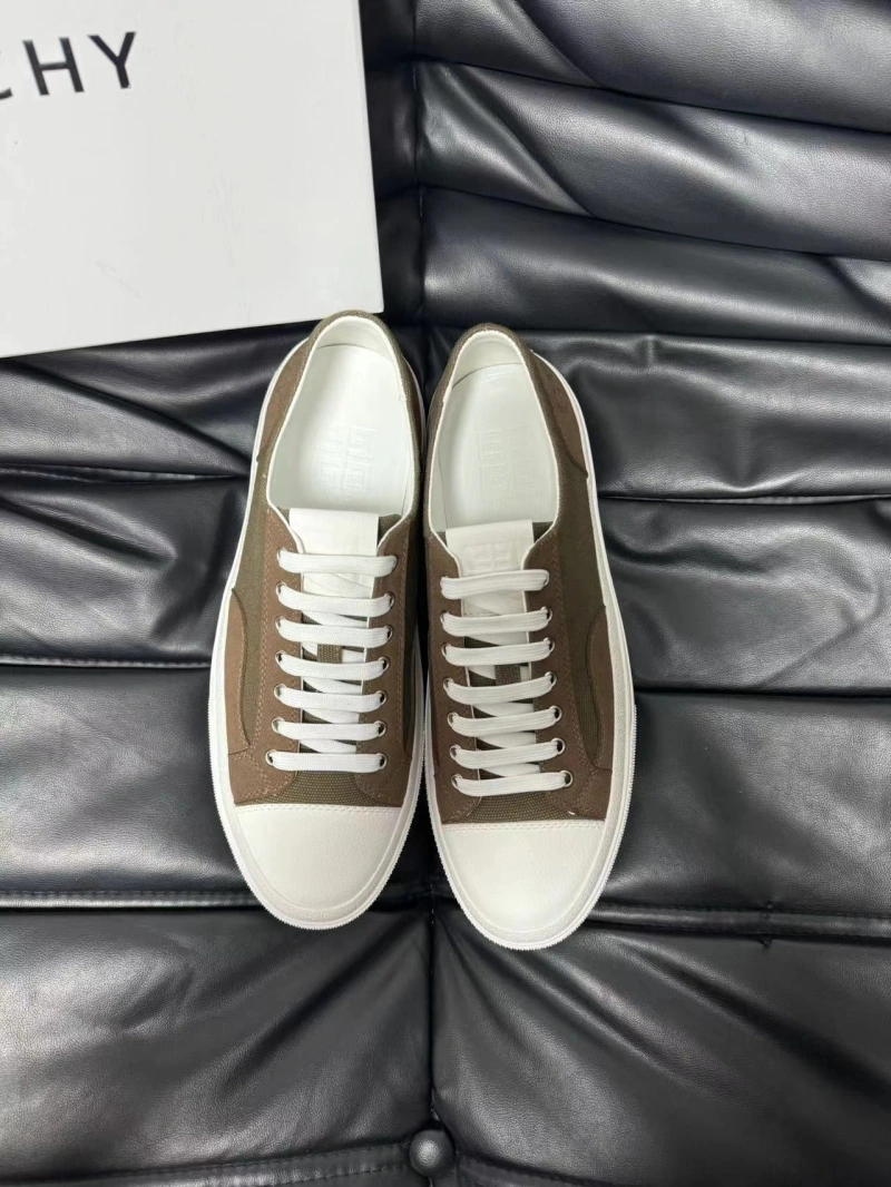 Gxvxnchy Sneakers Practical 154262