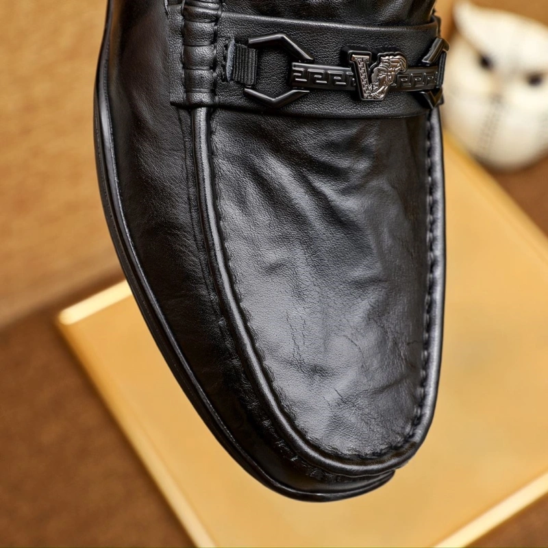 WellDesigned Gxvxnchy Leather Shoes 154467