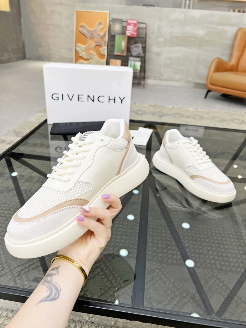 Gxvxnchy Sneakers Practical 154263
