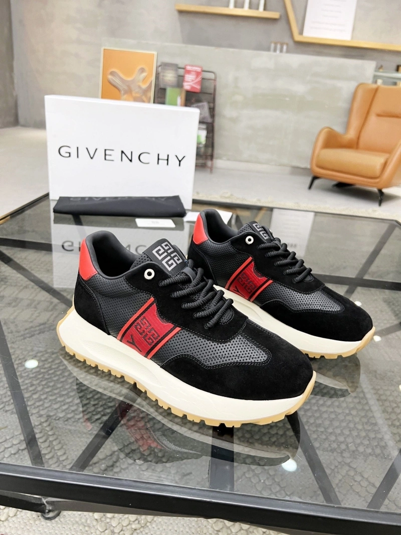 HighQuality Gxvxnchy Sneakers 154277