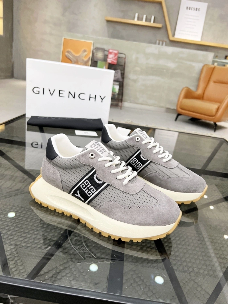 Minimalist Gxvxnchy Sneakers 154256