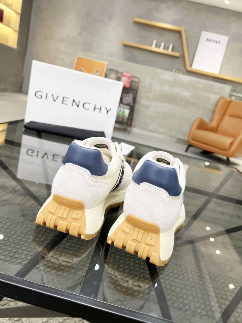Gxvxnchy Sneakers StreetReady 154259