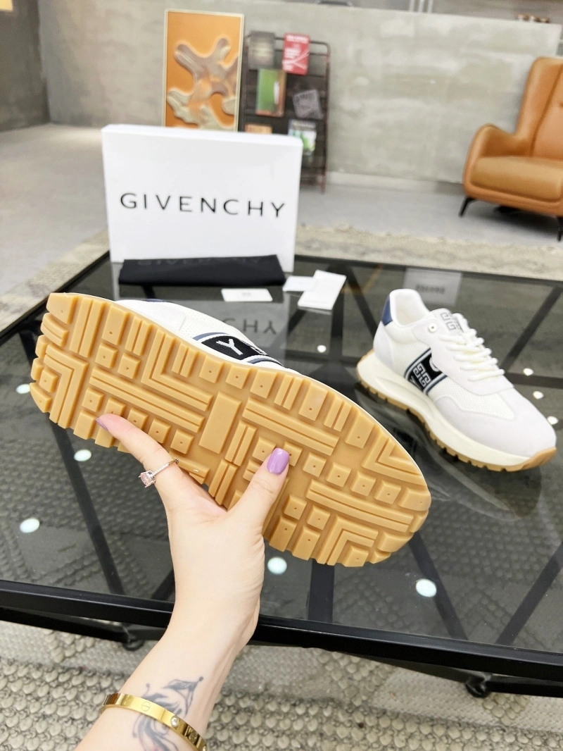 Gxvxnchy Sneakers StreetReady 154259