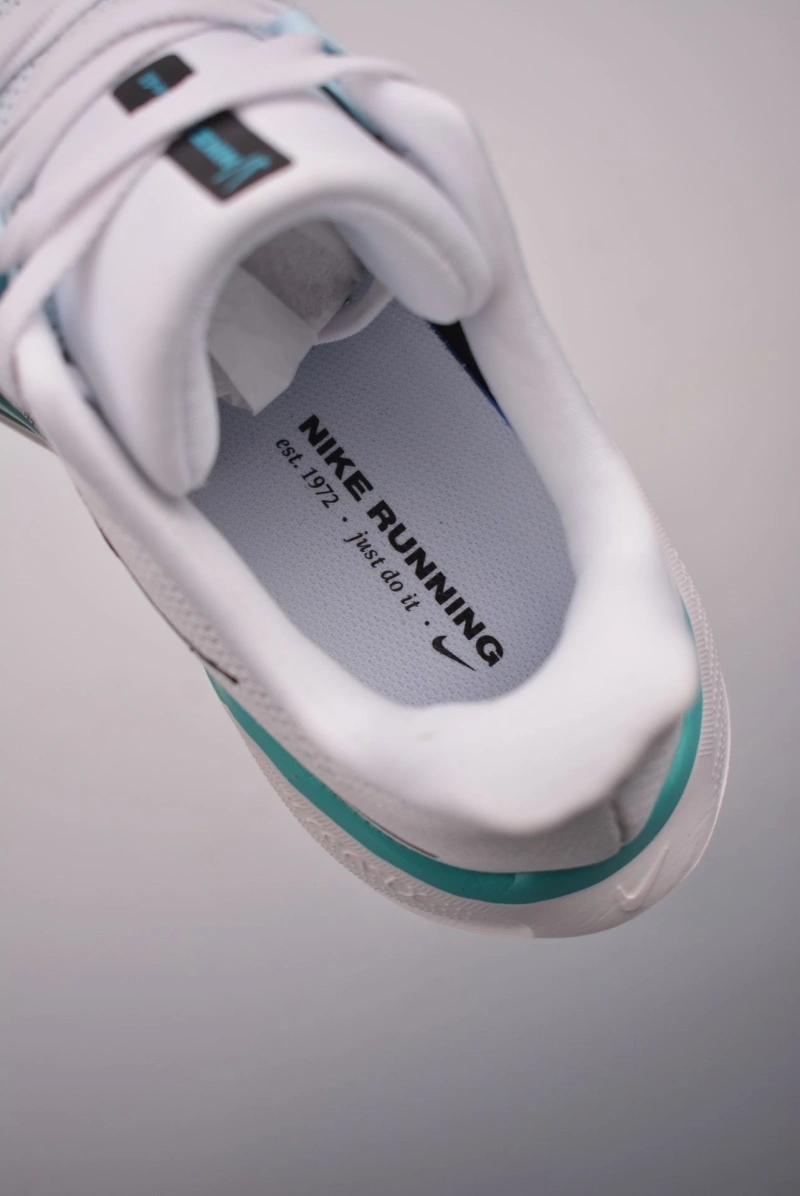 Trendsetting Nxkx Sneakers 199993