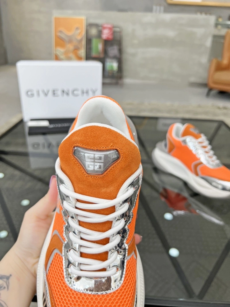 Gxvxnchy Sneakers Cozy 154266