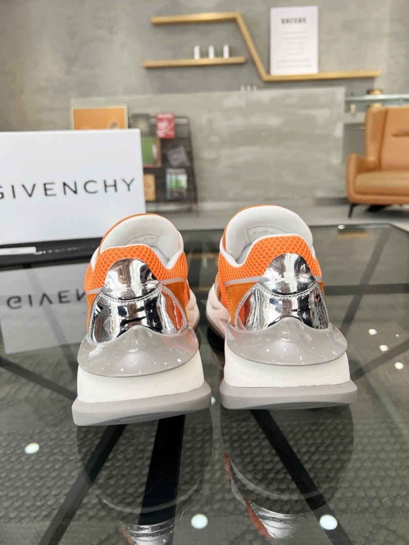 Gxvxnchy Sneakers Cozy 154266