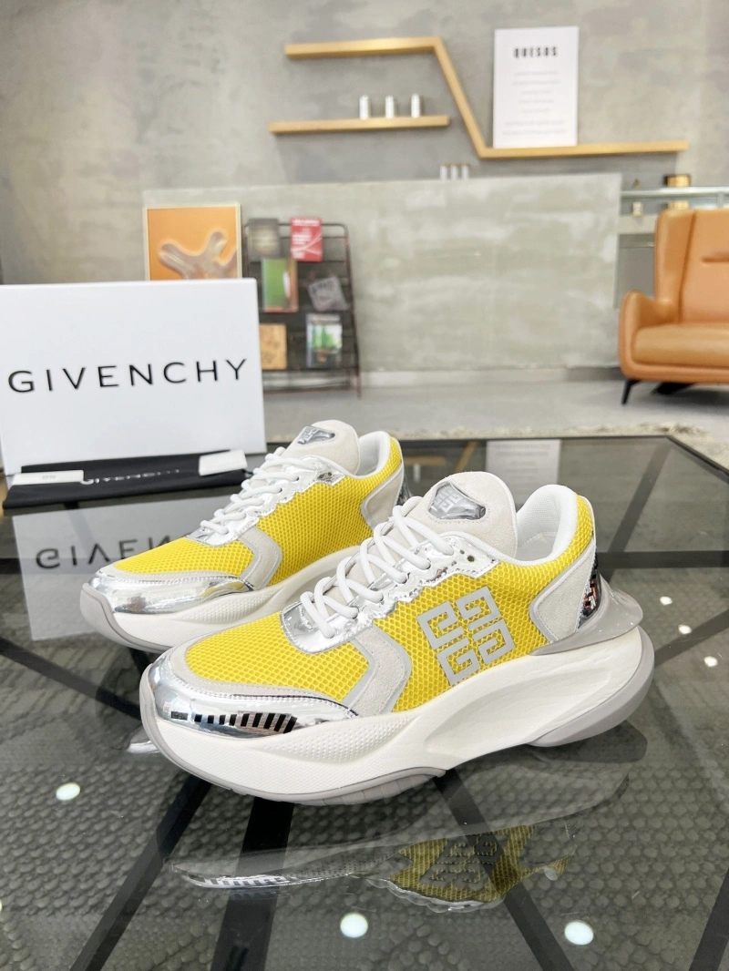 Refined Gxvxnchy Sneakers 154258