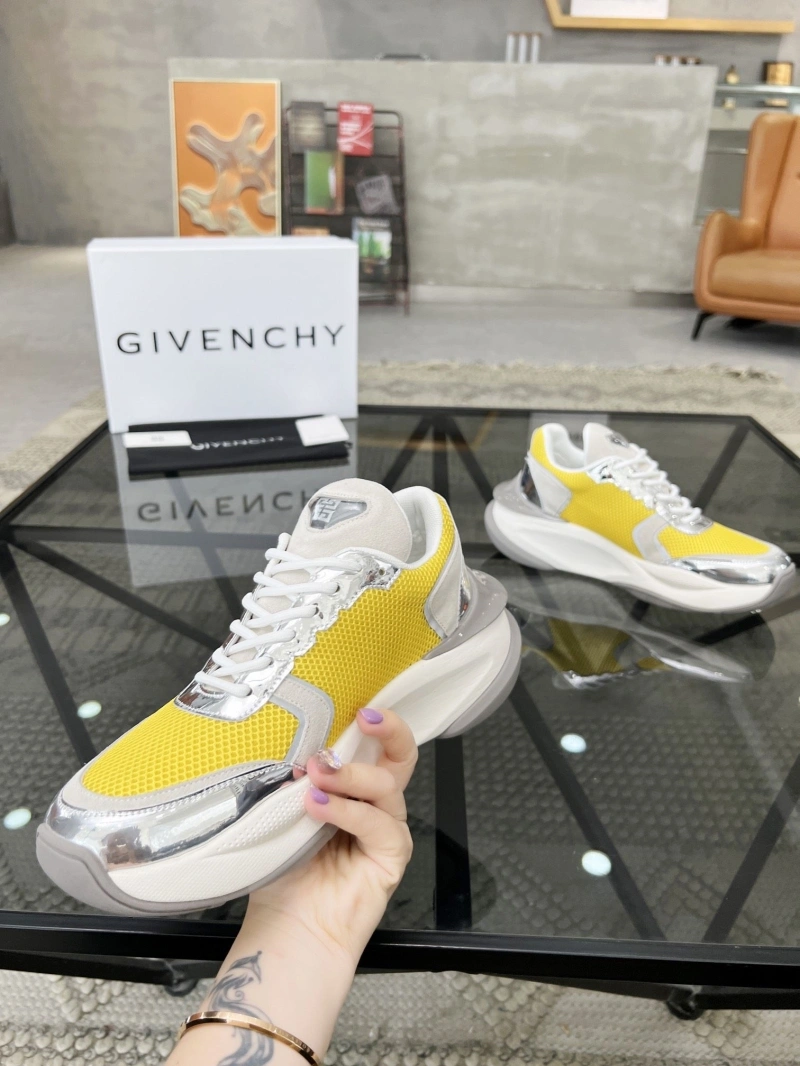 Refined Gxvxnchy Sneakers 154258