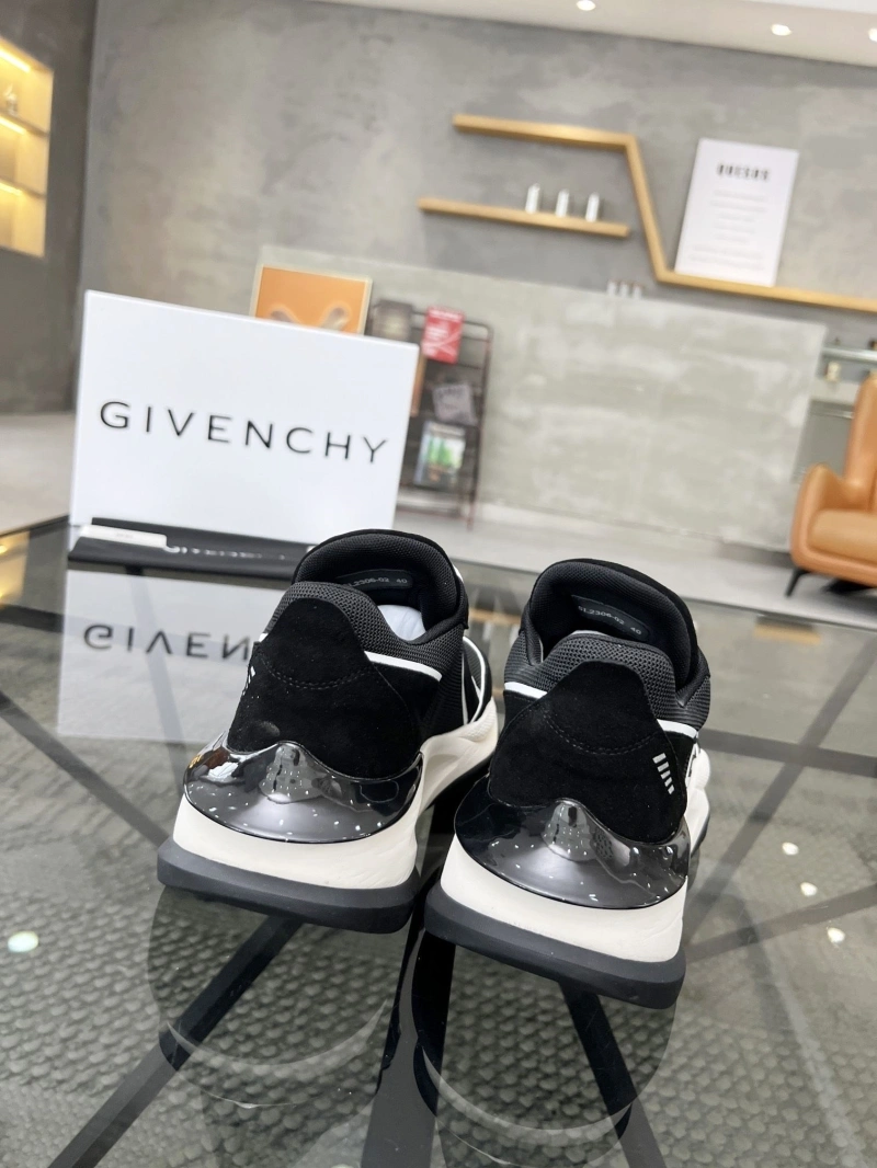 SportInspired Gxvxnchy Sneakers 154257