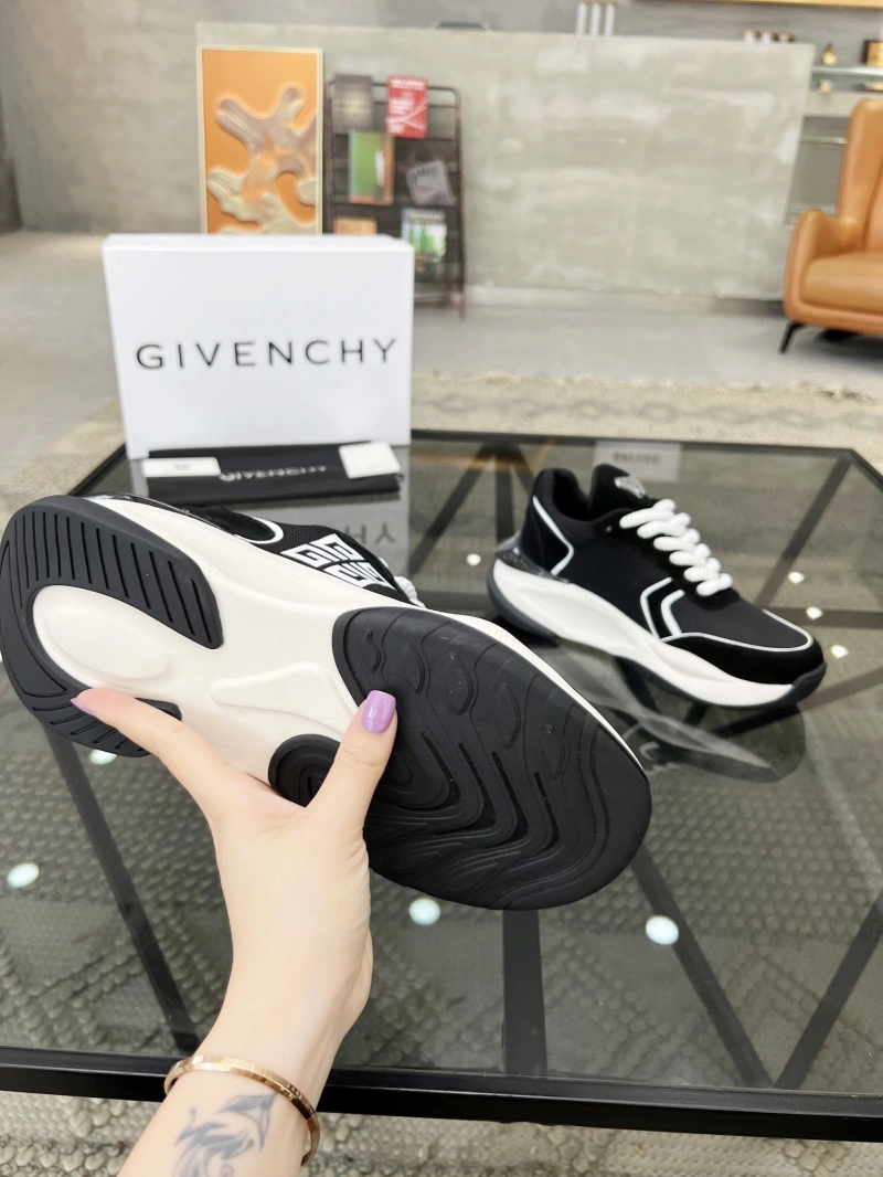 SportInspired Gxvxnchy Sneakers 154257