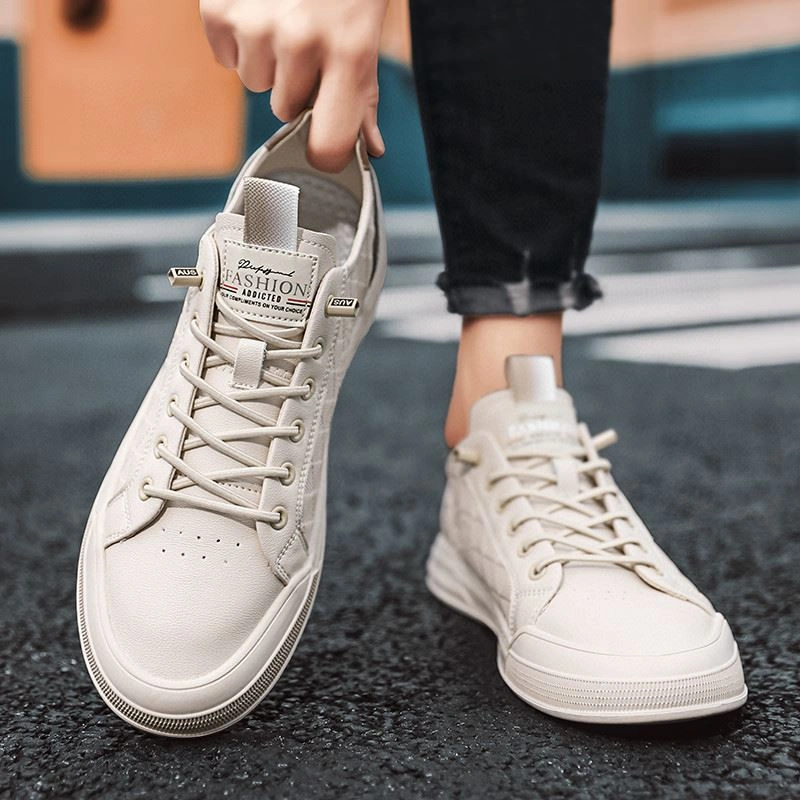 Lightweight Gxvxnchy Sneakers 154254