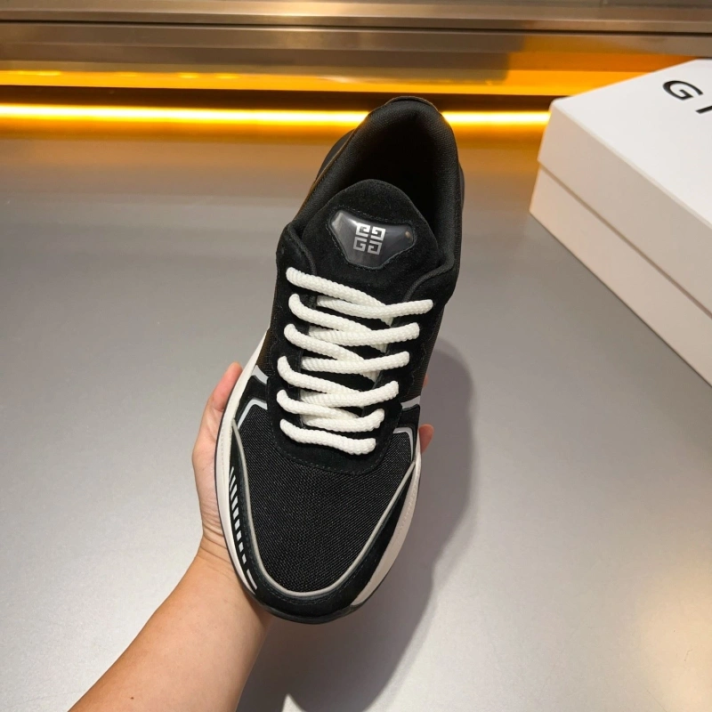 DailyWear Gxvxnchy Sneakers 154241