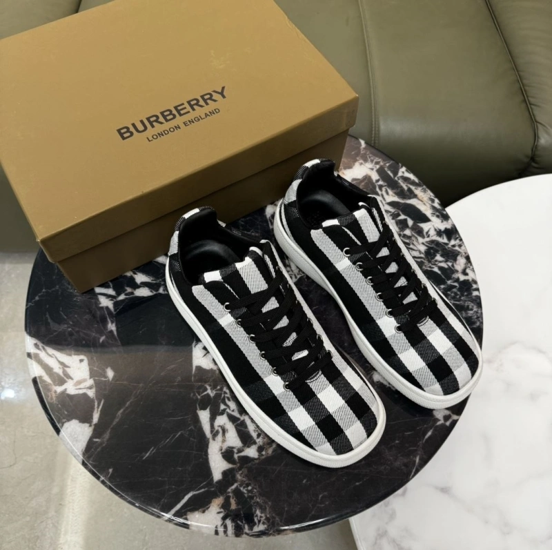 Comfortable Bxrbxrry Sneakers 115408